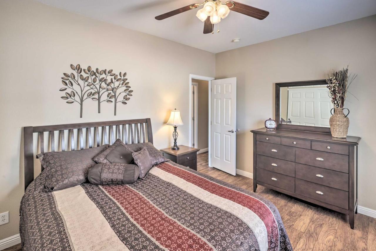Rivers Edge Golf Condo With Beach Access And Patio! Needles Eksteriør bilde